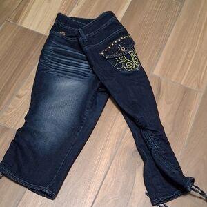 Dereon Black Ankle Cropped Jeans